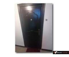 Anunturi Imobiliare Vând ap. două cam. pe Al. Rotundă (BM)