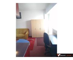 Anunturi Imobiliare Dau în chirie ap. 1 cam. zona Petrom – Republicii