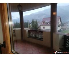 Anunturi Imobiliare Vila de vanzare in Busteni finisaje lux