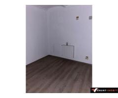 Anunturi Imobiliare Anunturi Imobiliare De vanzare spatiu comercial, parter+demisol, vitrina mare