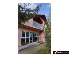 Anunturi Imobiliare CASA DE VANZARE cu LIVADĂ