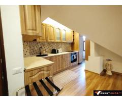 Anunturi Imobiliare Apartament de vanzare in Sinaia, duplex la mansarda, zona centrala