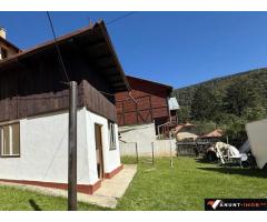 Anunturi Imobiliare Apartament central de vanzare in Sinaia, 3 camere, plus teren