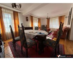 Anunturi Imobiliare Vila de vanzare in Busteni, 8 camere, zona Piatra Arsa