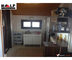 Anunturi Imobiliare De vanzare 2 case situate in aceeasi curte, teren 749 mp