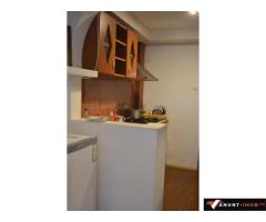 Anunturi Imobiliare Sinaia-Garsoniera de vanzare ,parter