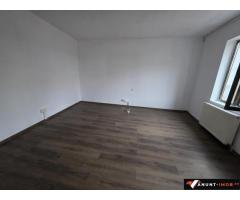 Anunturi Imobiliare Ultracentral, ofer spre inchiriere 4 camere la curte, ideal firma