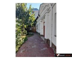 Anunturi Imobiliare Ultracentral, ofer spre inchiriere 4 camere la curte, ideal firma