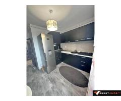 Anunturi Imobiliare Apartament 3 camere  vand sau schimb