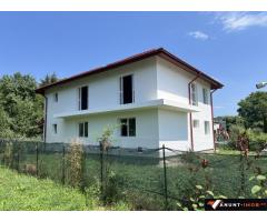 Anunturi Imobiliare Vila 6 camere,125mp utili,teren 700mp,zona Breaza,Prahova, 325.000euro