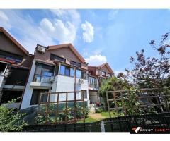 Anunturi Imobiliare Apartament 4 camere / vila / Giulesti / Intr. Pinului / curte 54 mp