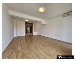 Anunturi Imobiliare Apartament 4 camere / vila / Giulesti / Intr. Pinului / curte 54 mp