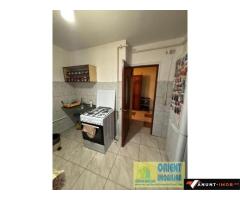 Anunturi Imobiliare Dacia, de vanzare apartament 3 camere, decomandat, gaze