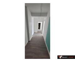 Anunturi Imobiliare Apartament 3 camere, 78mp utili, zona Complex Baicului, 199.000euro